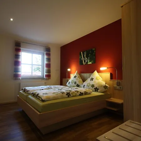 イン Gaestehaus Bourdy エデスハイム