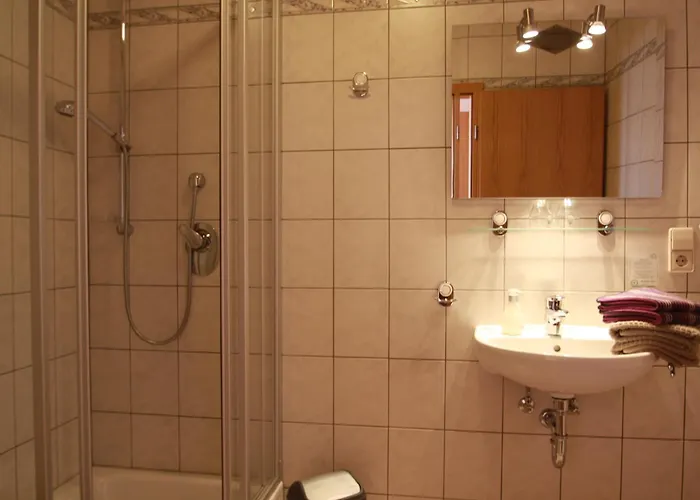 Gaestehaus Bourdy Estalagem Edesheim